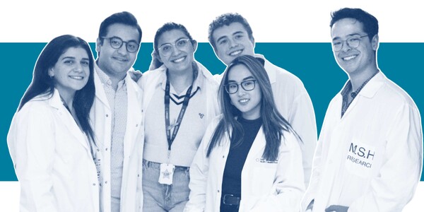 mogen students smiling for the camera